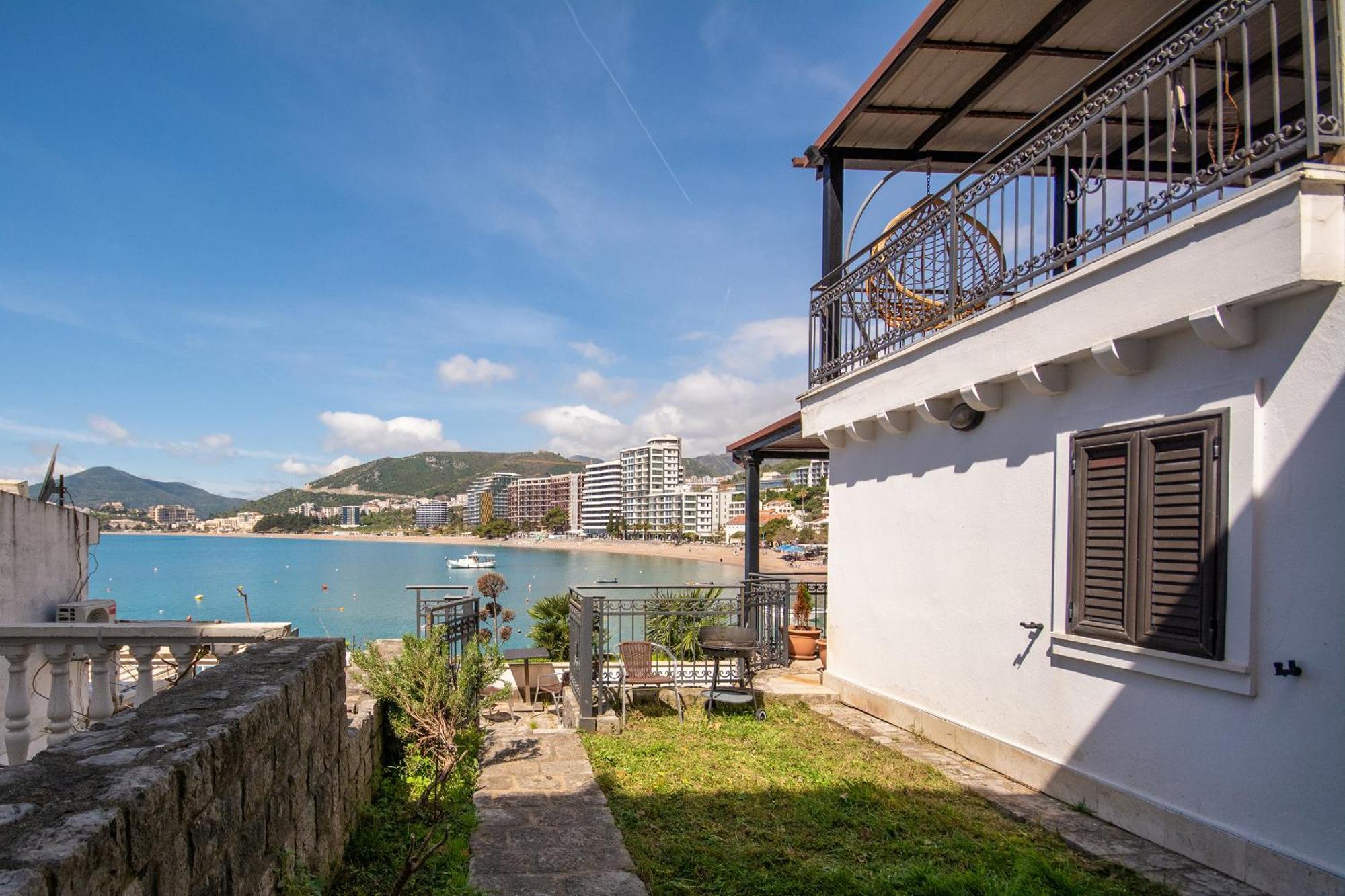 Sea Pearl Apartments Rafailovici Exterior photo