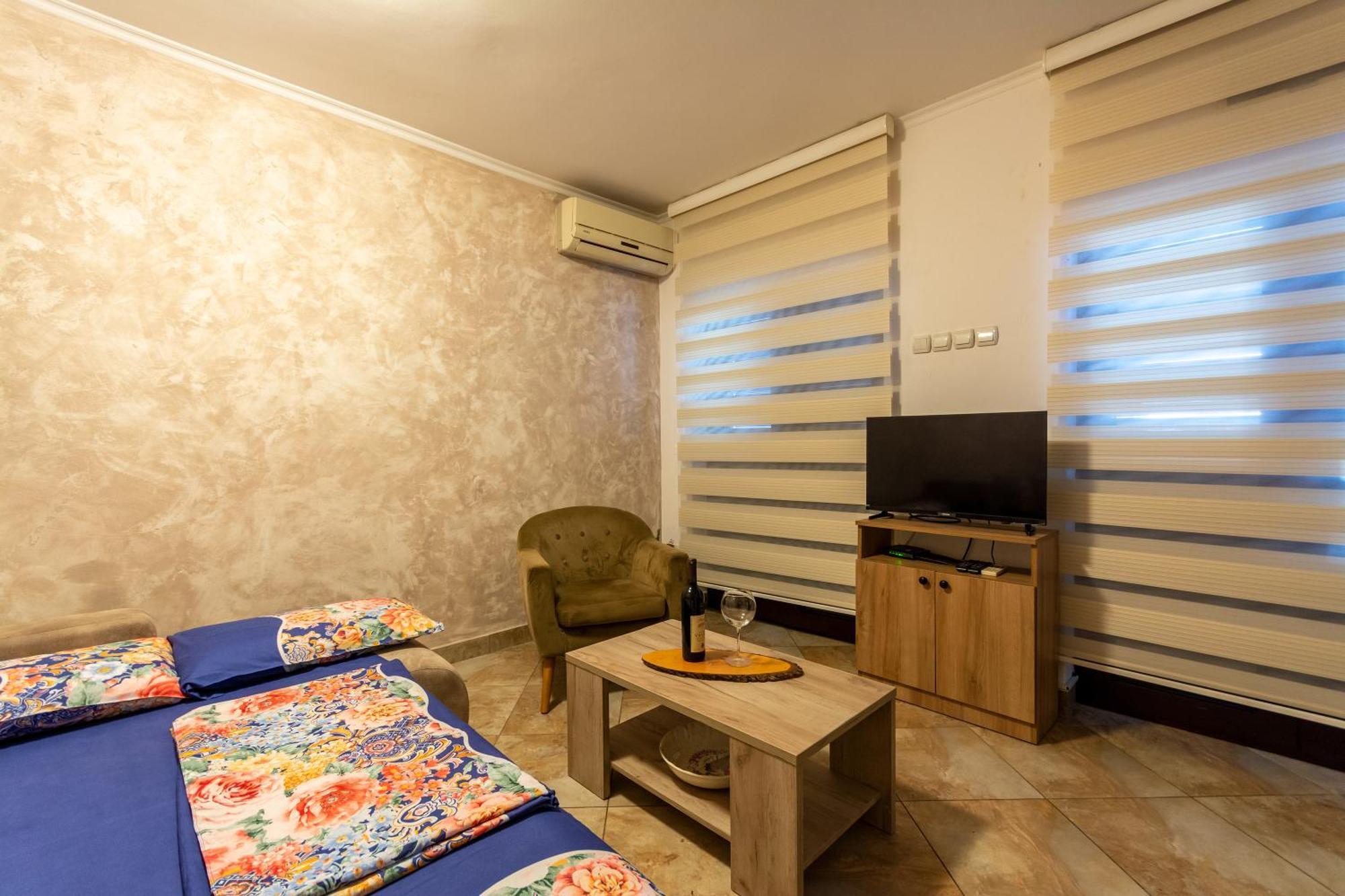 Sea Pearl Apartments Rafailovici Exterior photo