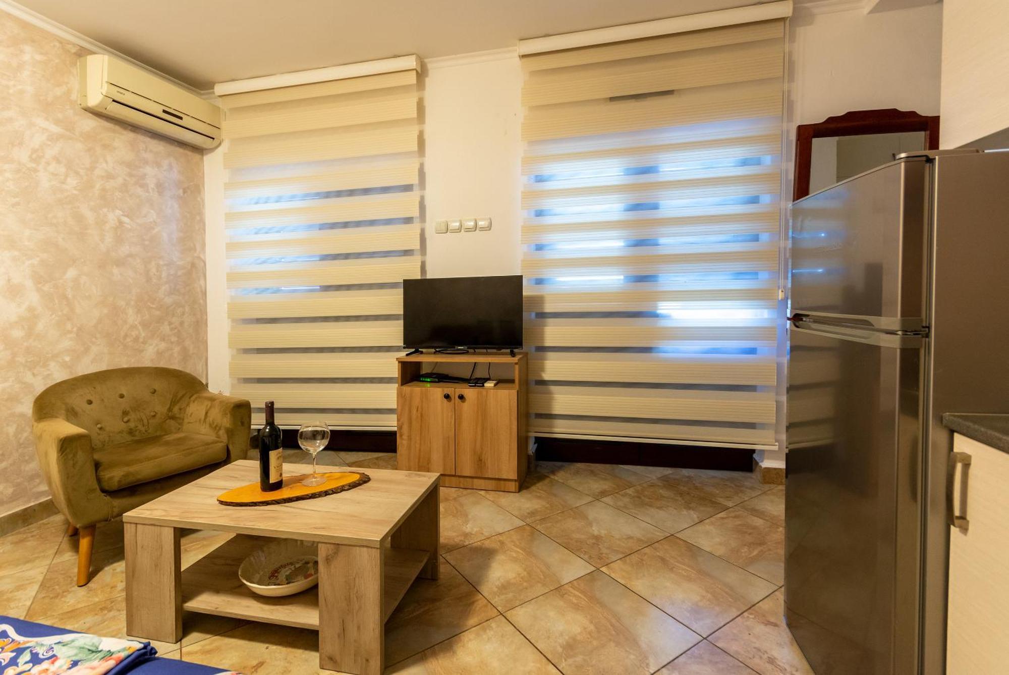 Sea Pearl Apartments Rafailovici Exterior photo